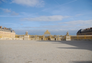 Saliendo finalmente del Palacio de Versailles (TK Kuo).