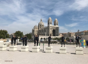 On a travel day in France, Shen Yun New York Company stops on a travel day to check out the port city of Marseille.